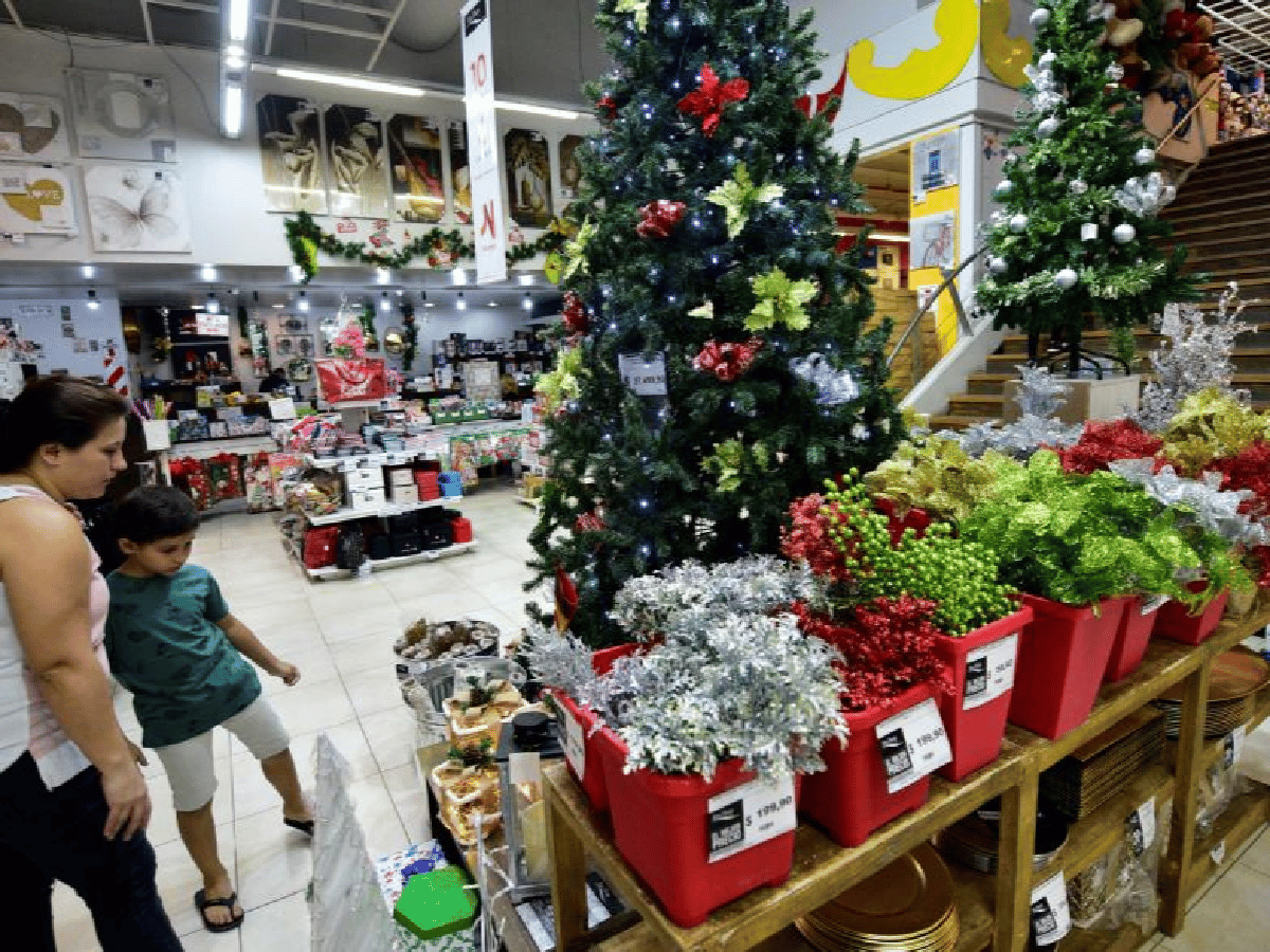 Inflación: armar el arbolito de Navidad costará un 59% más caro