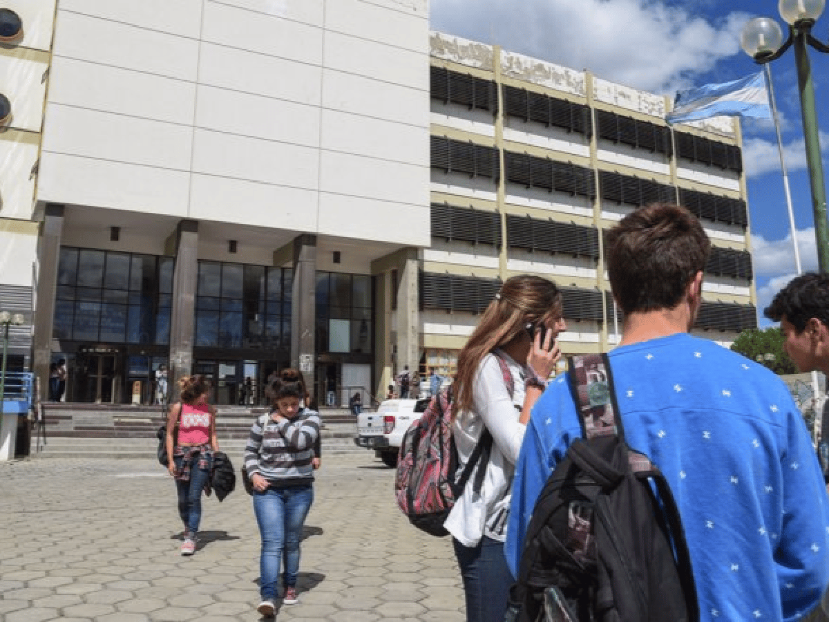 Una Universidad argentina aprobó el uso de lenguaje inclusivo