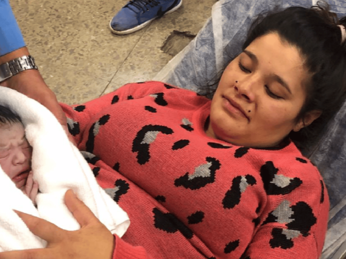 Córdoba: dio a luz mientras hacía cola en un banco