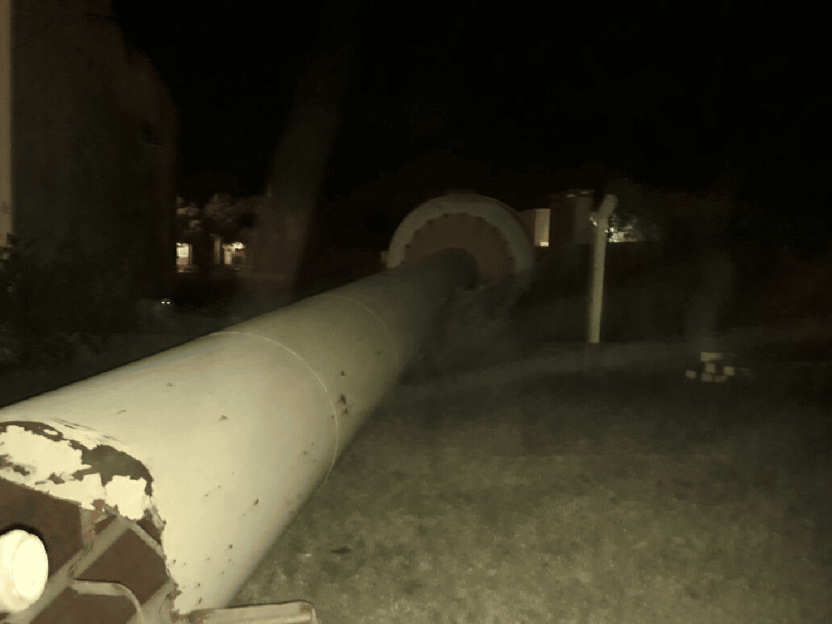Suardi: las ráfagas de viento derribaron el viejo tanque de agua potable