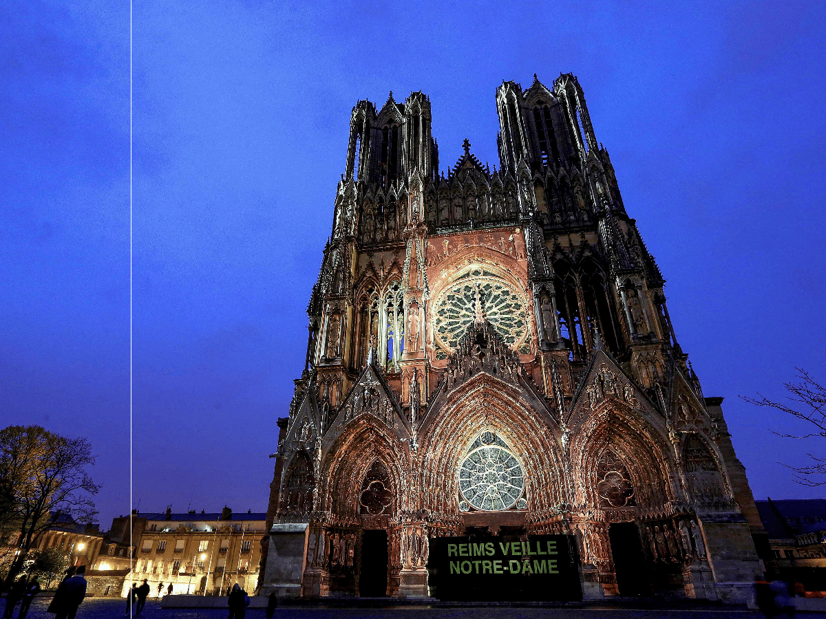 Macron quiere reconstruir Notre Dame "en cinco años"