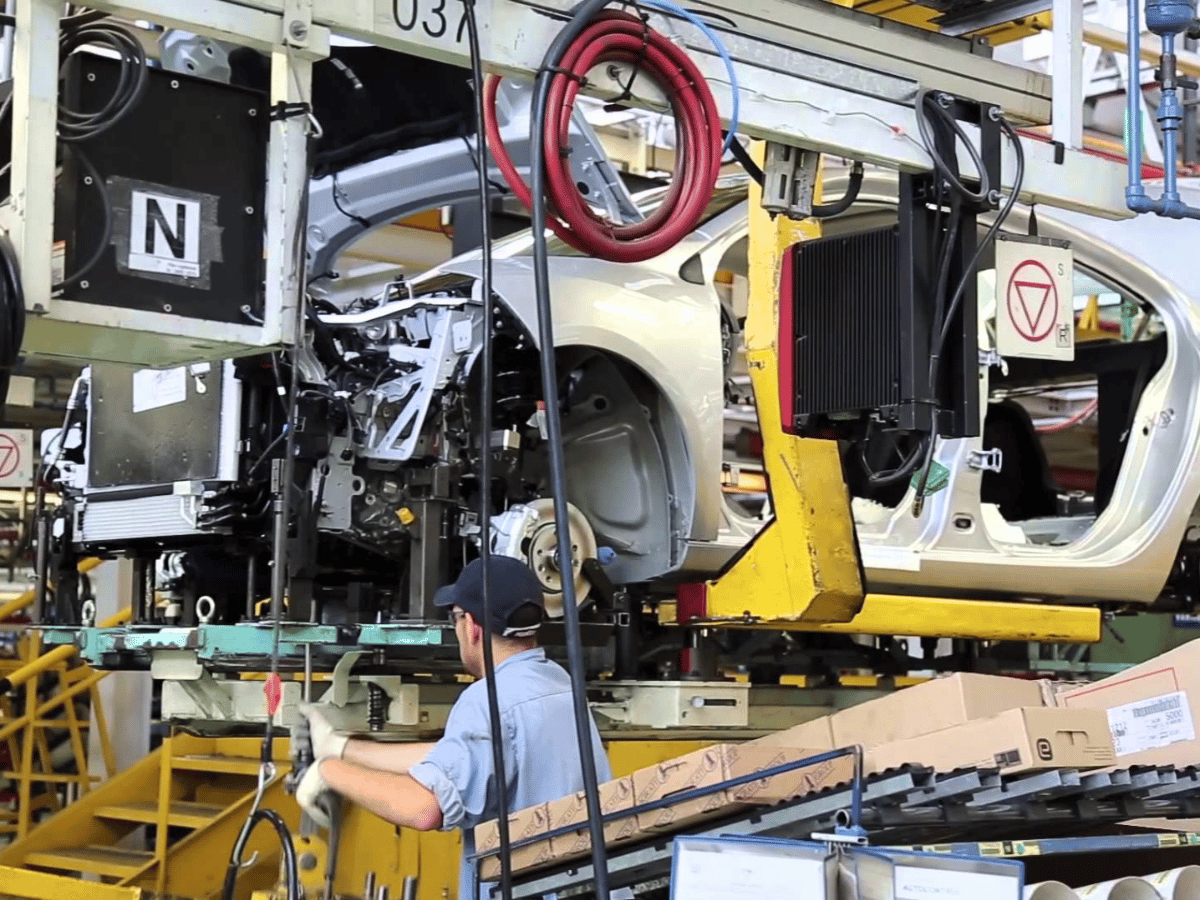 Renault incorporará 700 trabajadores en su planta de Córdoba a partir de octubre