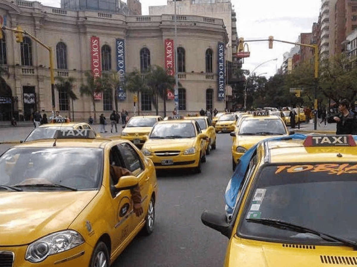 Suba en la tarifa de taxis y remises en la capital cordobesa 