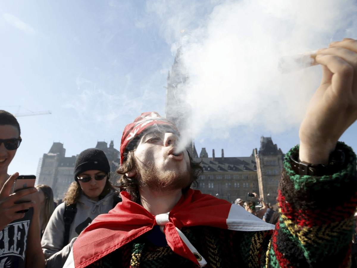 Canadá aprobó la legalización de la marihuana para uso recreativo 