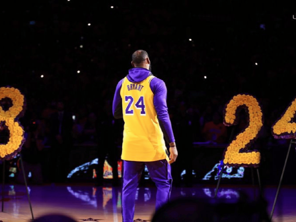 Los Lakers homenajearon a Kobe Bryant en su regreso