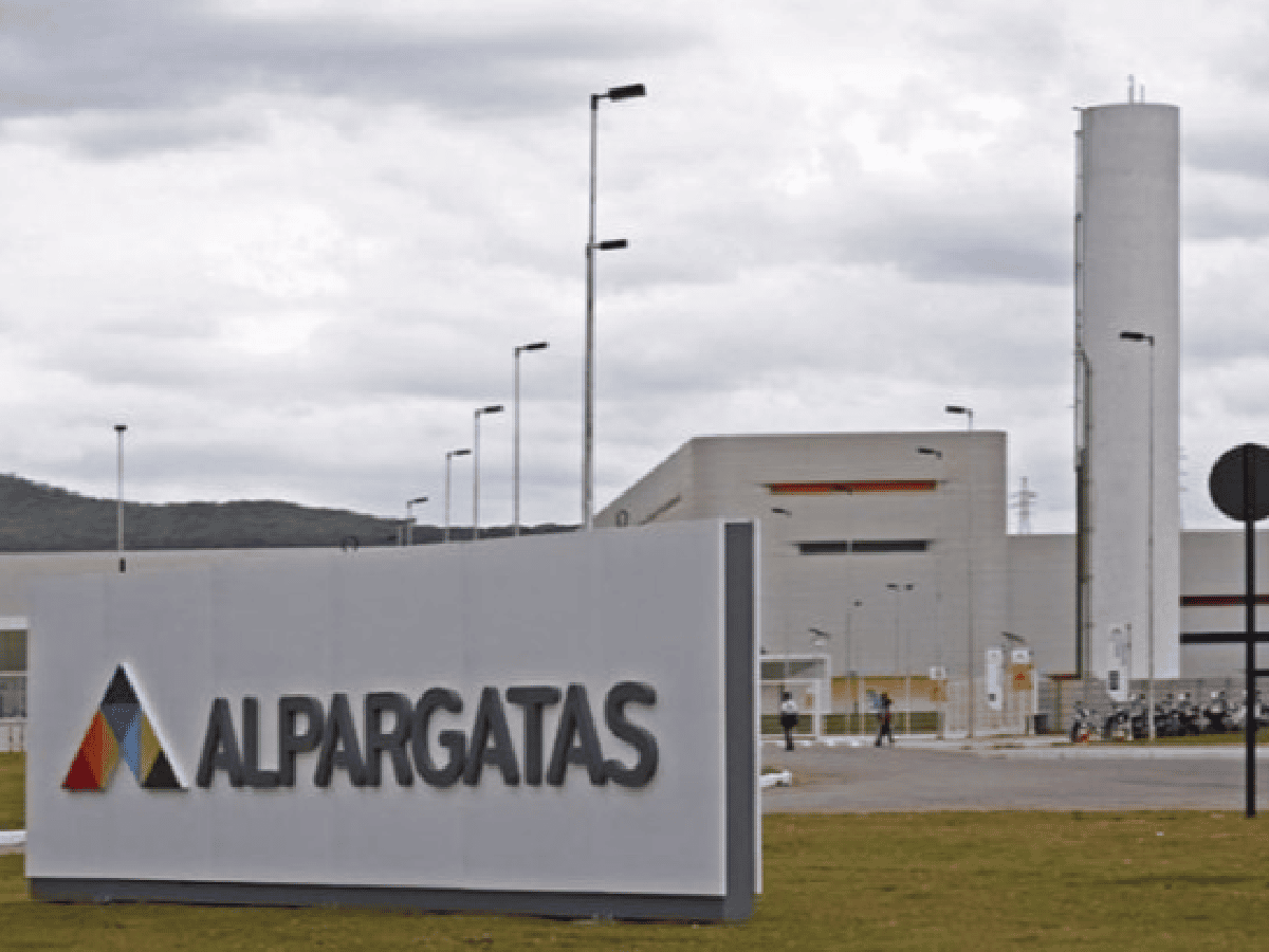 La planta de Alpargatas en Corrientes comenzará a producir al 100% en noviembre