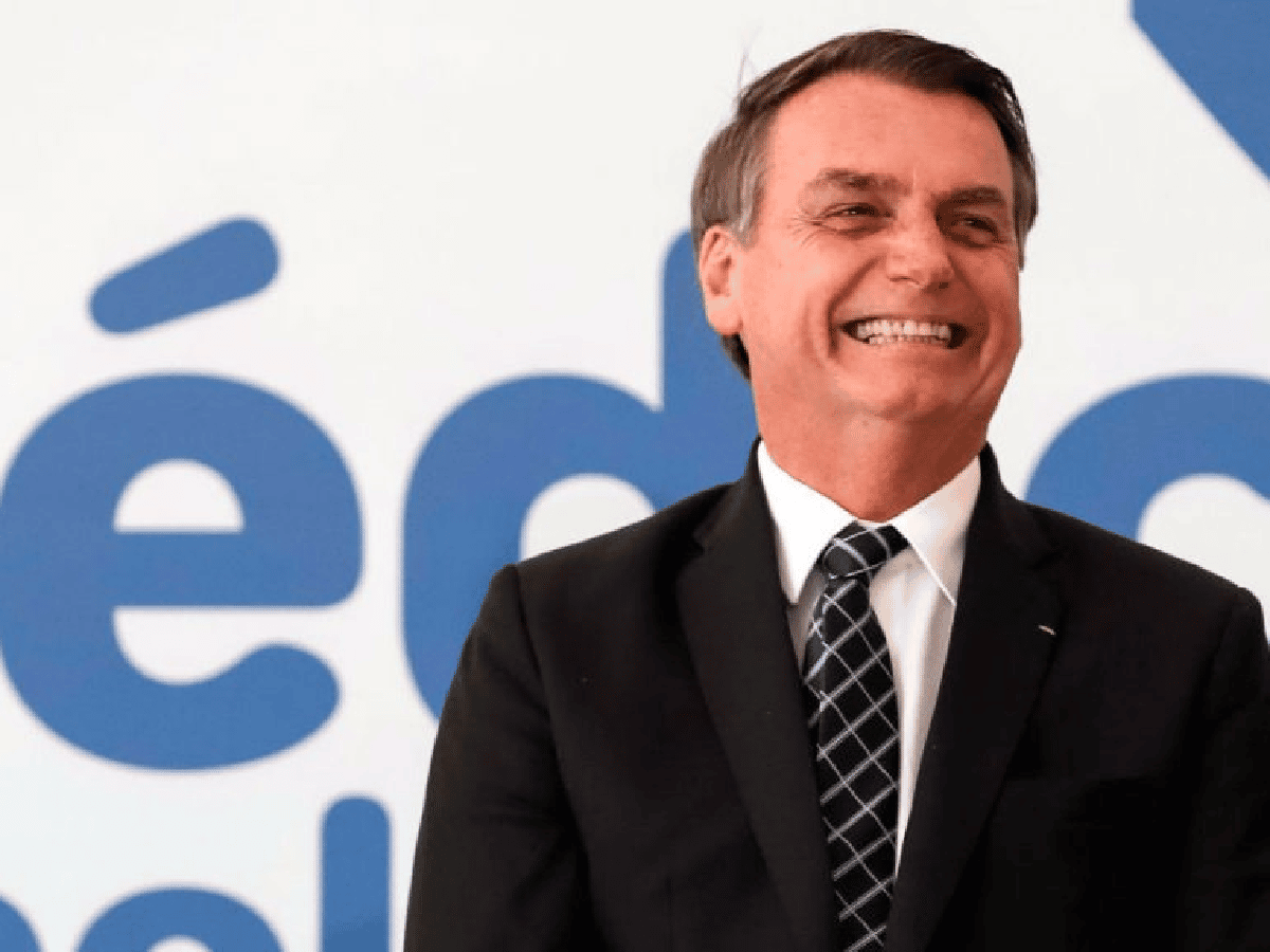 Bolsonaro propone "hacer caca día sí, día no" para preservar el medioambiente 