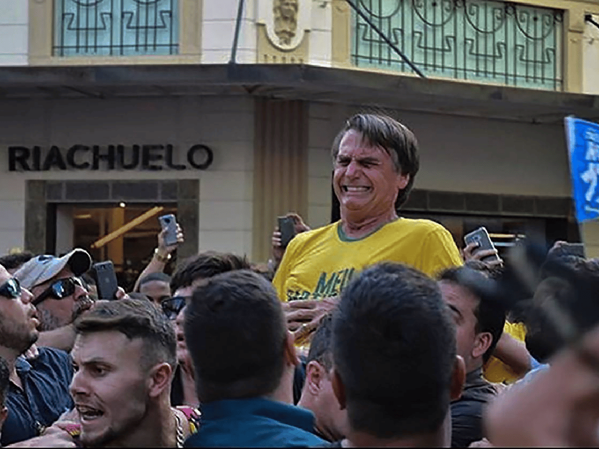 Apuñalan en pleno acto a un candidato presidencial de Brasil