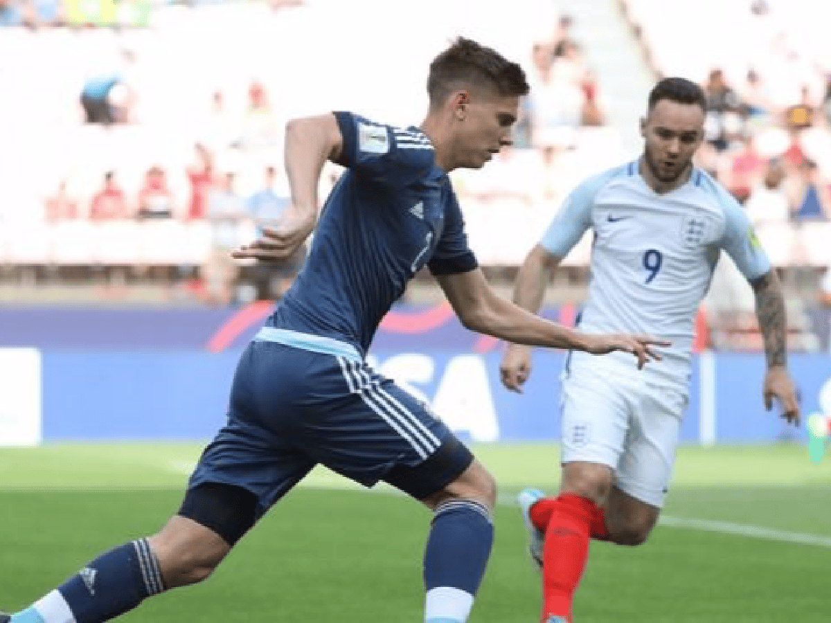 Argentina sufrió una goleada ante Inglaterra y complicó su futuro en el mundial de Corea del Sur