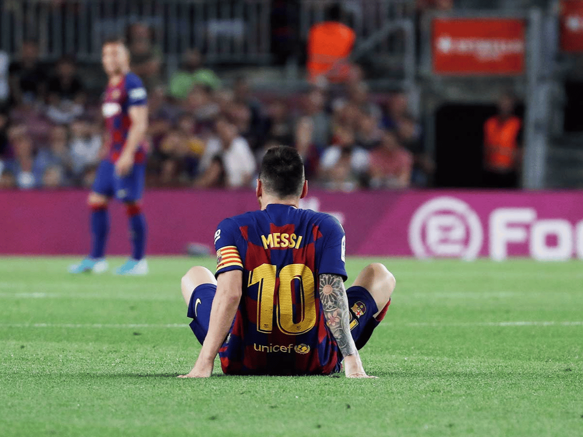 Lionel Messi sufre una elongación en el muslo izquierdo