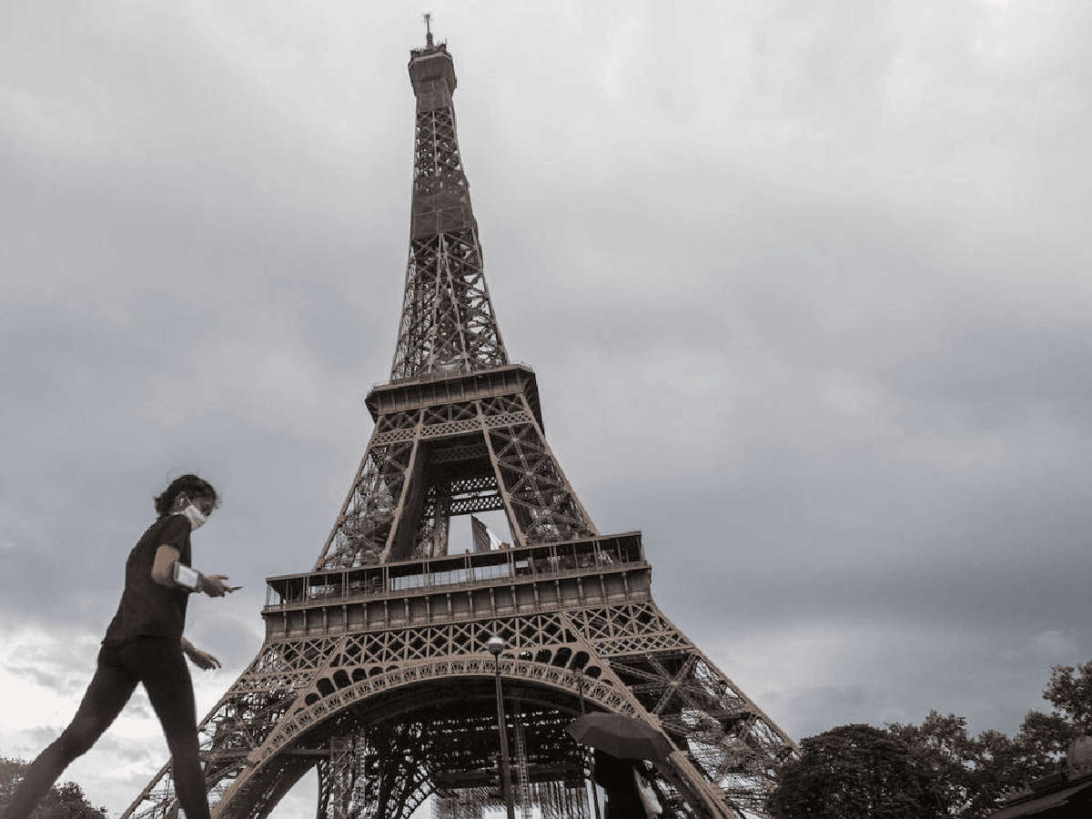 París reabre la Torre Eiffel tras su prolongado cierre por el coronavirus