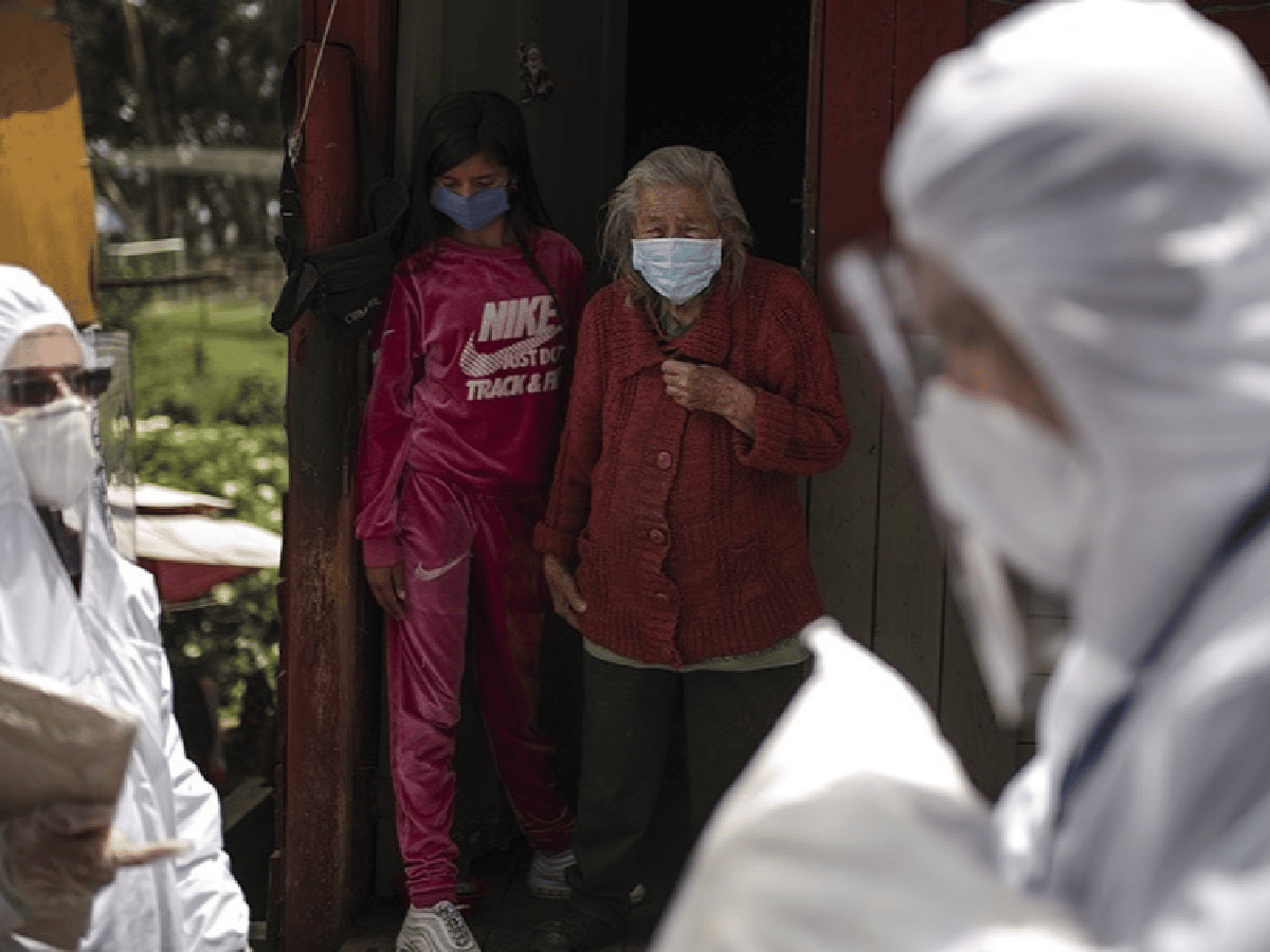 Preocupa en Colombia la falta de terapias intensivas y personal especializado