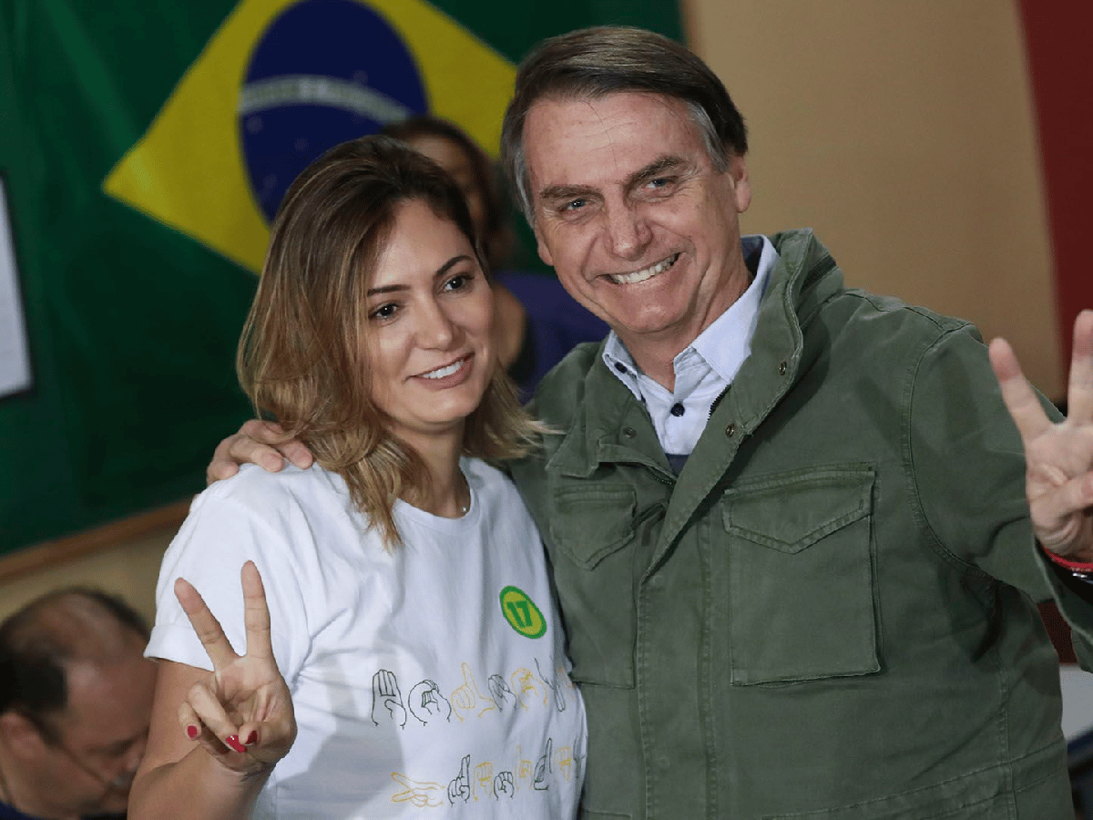 La esposa de Bolsonaro dio coronavirus positivo