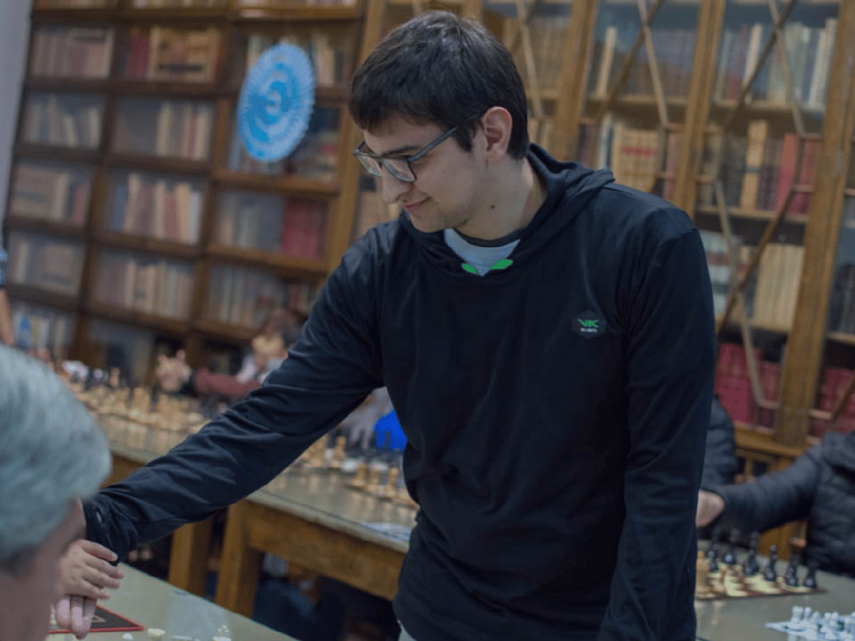 Juan Marson y su academia de ajedrez virtual