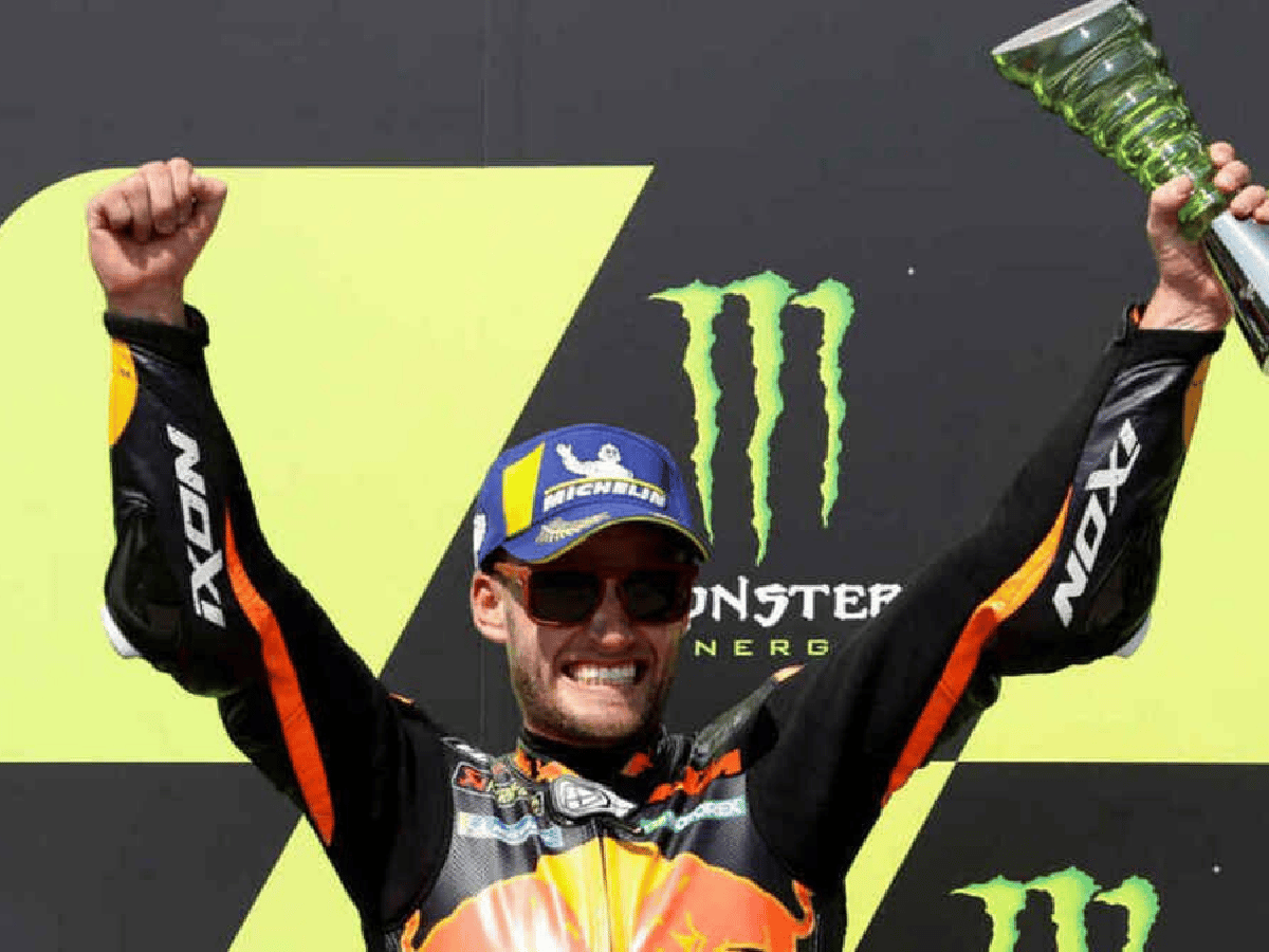 El sudafricano Binder festeja su primera victoria en MotoGP