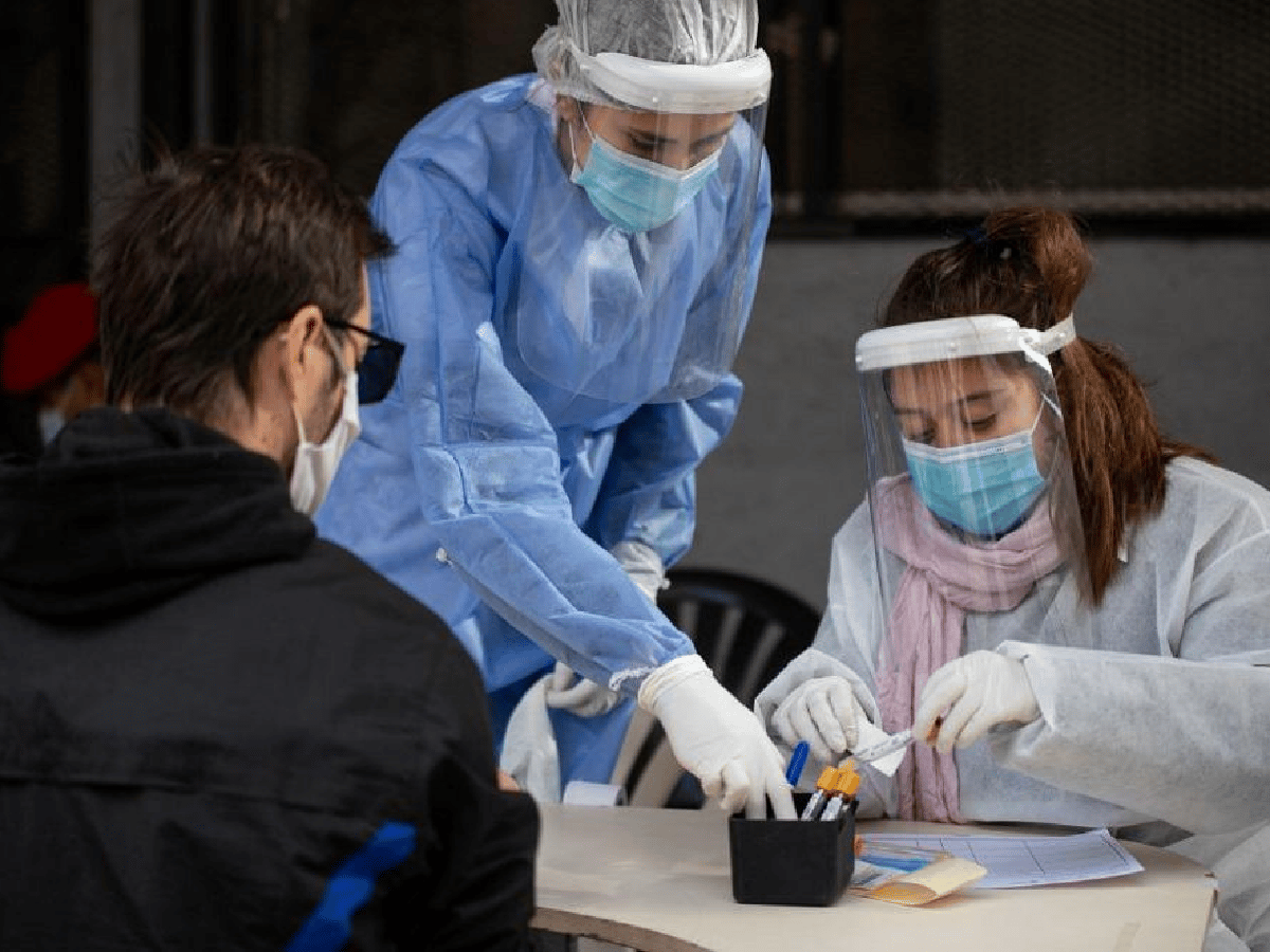 Informan 52 nuevos muertos y agregan nuevas áreas de transmisión comunitaria de coronavirus