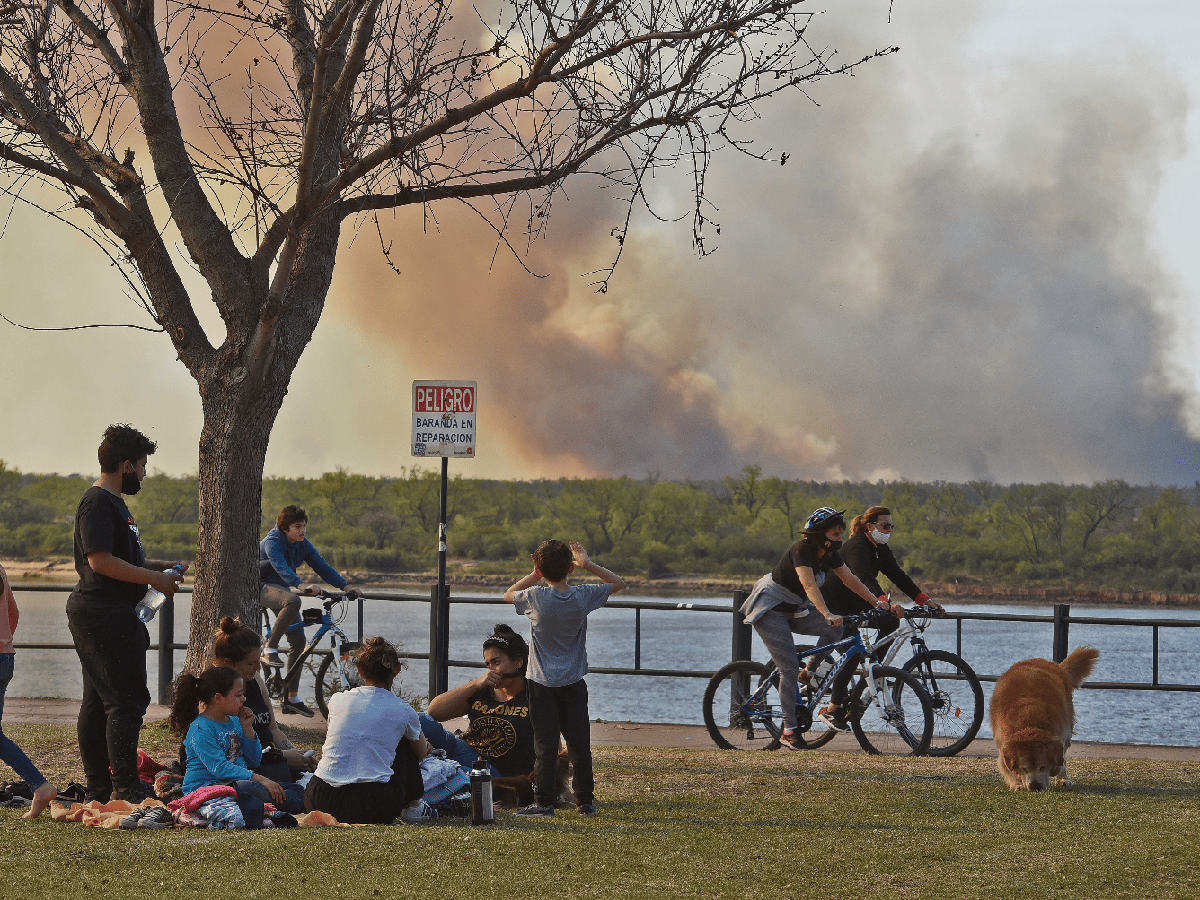 Cabandié denunció que en el delta del Paraná, "los productores prenden fuego cada tres o cuatro días"