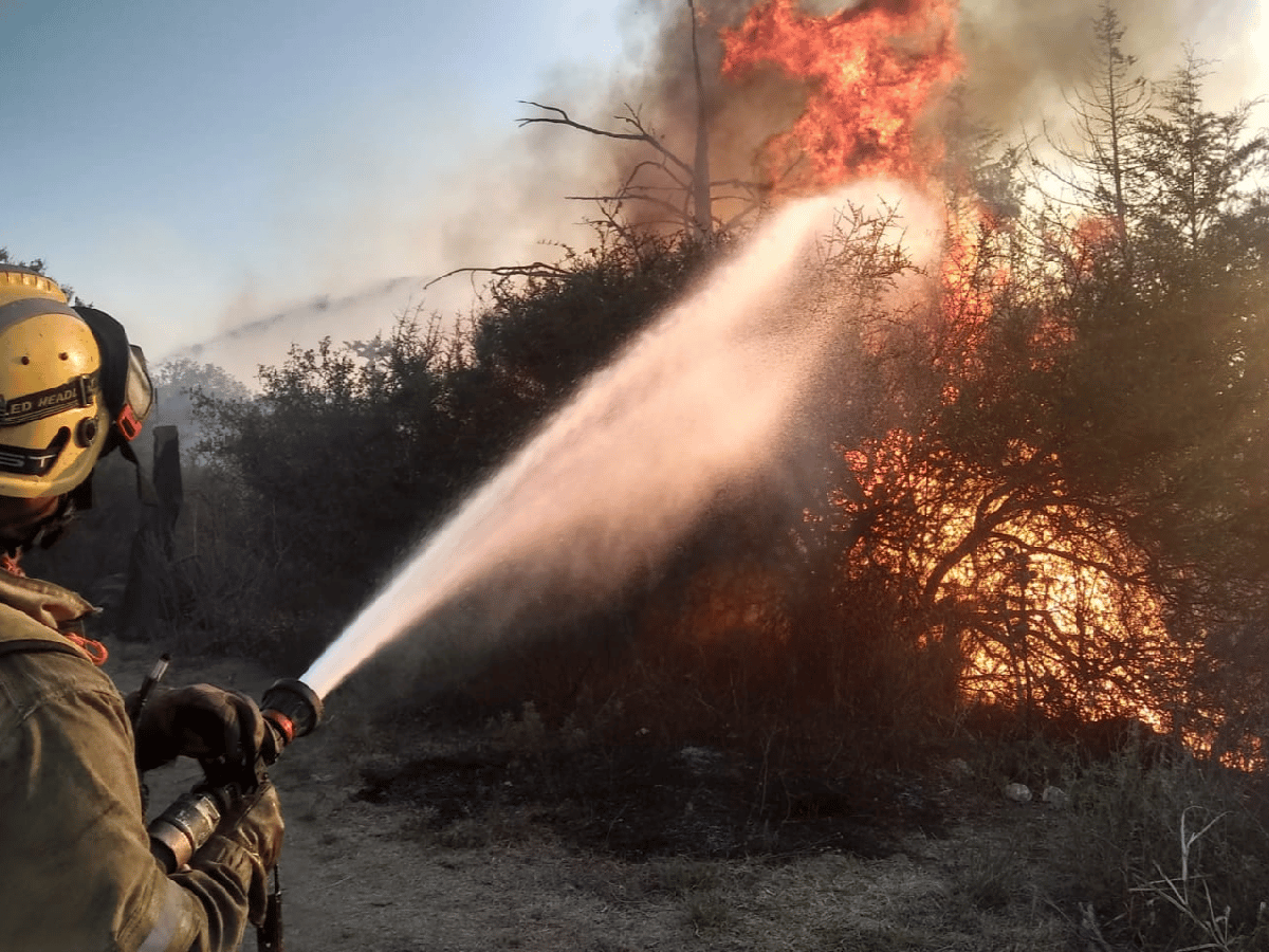 Dos incendios vuelven a complicar la situación en las sierras de Córdoba