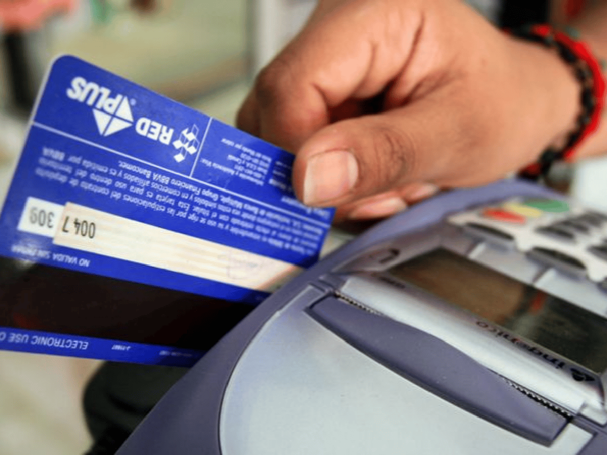 El saldo de tarjeta de crédito se podrá pagar en 12 cuotas