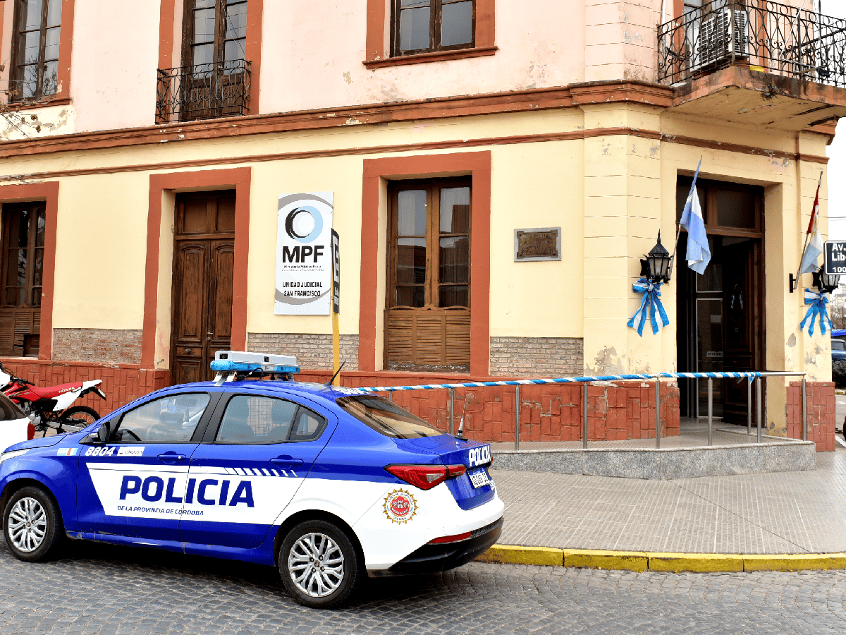Los agentes policiales en Córdoba recibirán un adicional de $5.000 durante cuatro meses