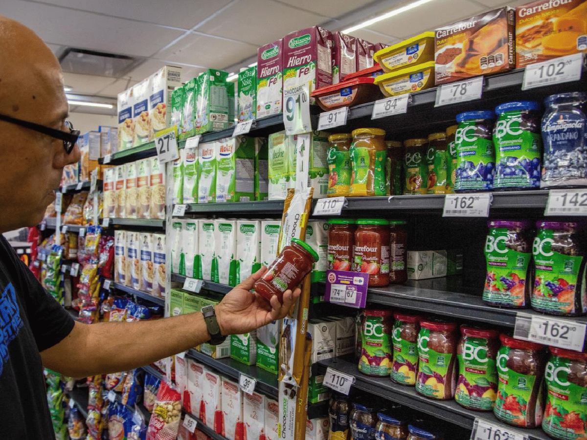 Inflación: canasta básica de alimentos aumentó 3,23% en agosto, según informe privado