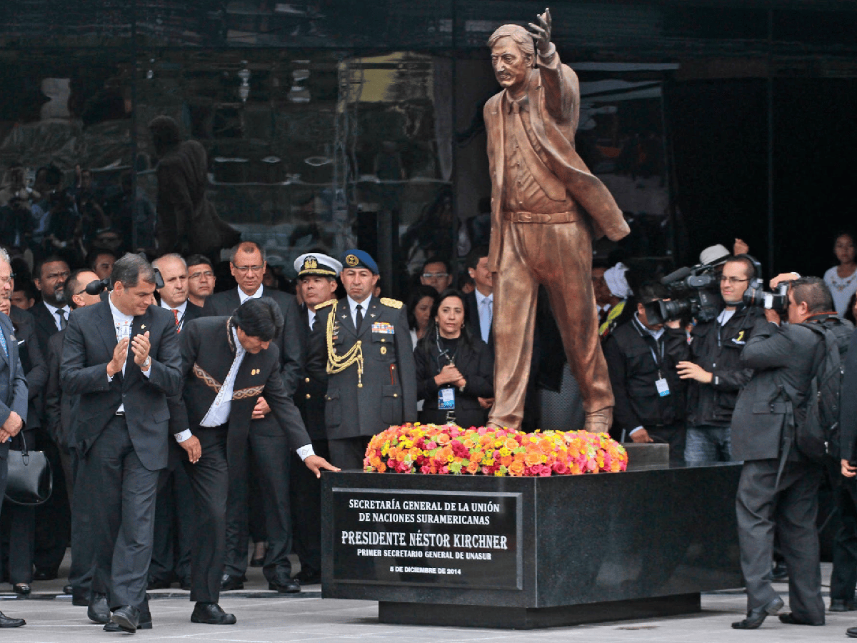 A 10 años de su muerte, instalarán en el CCK la estatua de Kirchner que fue retirada de Unasur