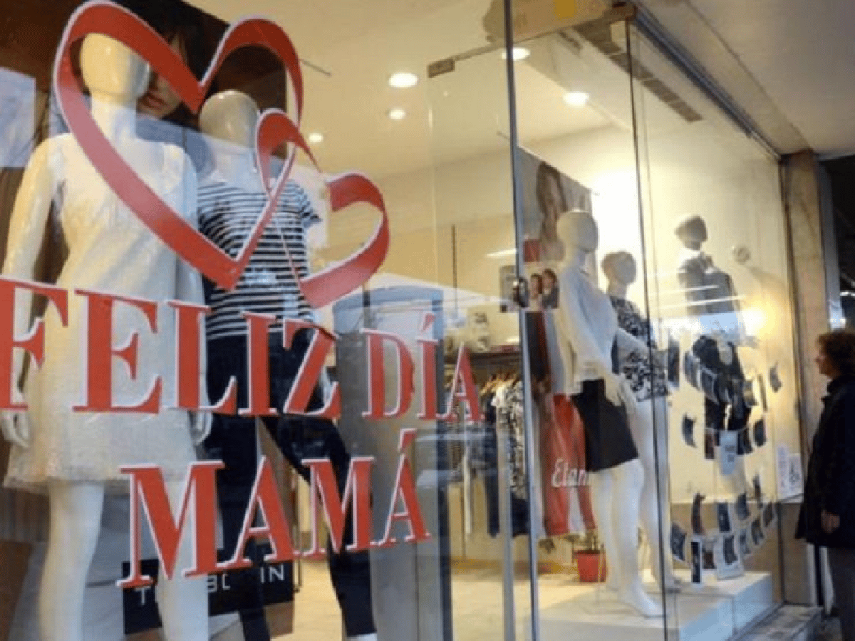 Día de la Madre: las ventas se desplomaron 25,1%, según la Came