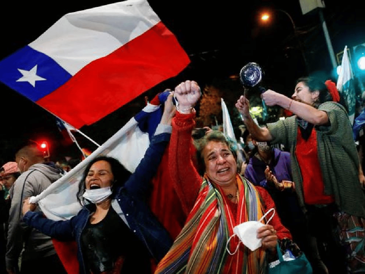 Chile aprobó por abrumadora mayoría cambiar la Constitución de Pinochet
