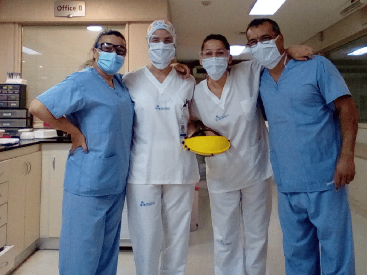 La historia de la enfermera que quedó varada en Buenos Aires y se dedicó a luchar contra la pandemia