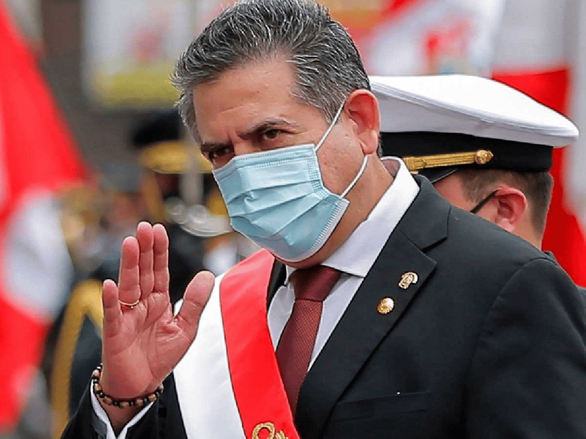 Crisis en Perú: renunció el presidente Manuel Merino