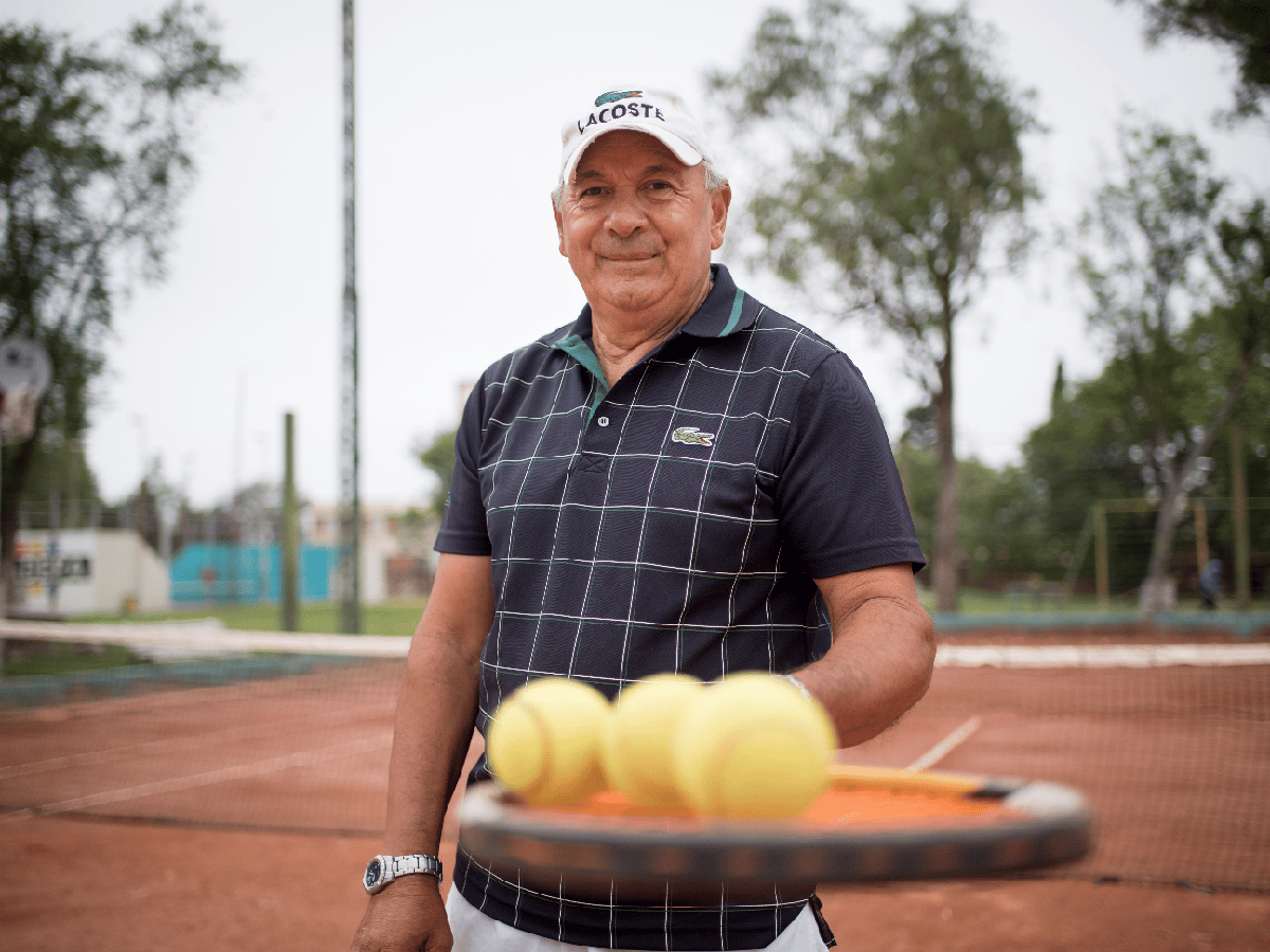 Jorge, el académico del tenis que enseñó a partir de los valores y no de las reglas   