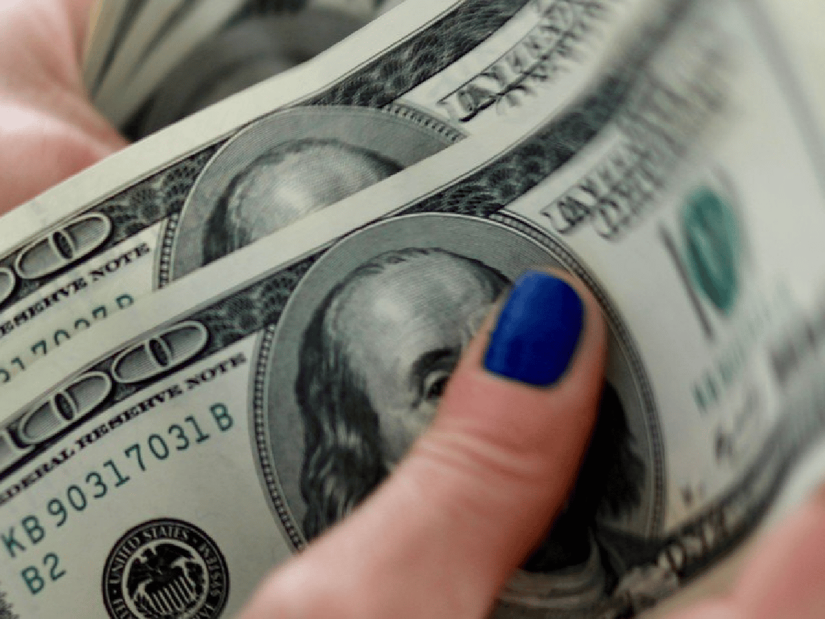 El dólar blue cerró el año a $ 166: subió casi $ 90 en 2020