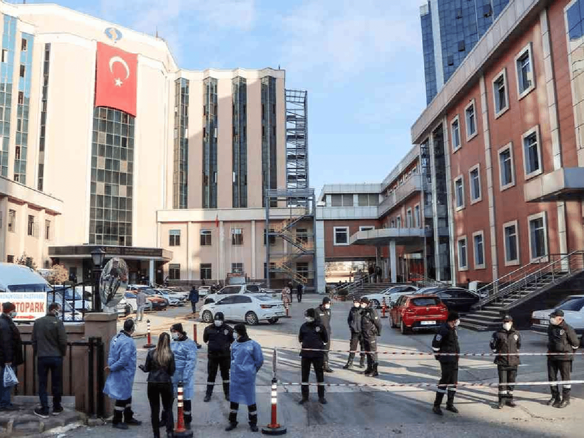 Tragedia en Turquía: se incendió un hospital y murieron nueve pacientes con coronavirus
