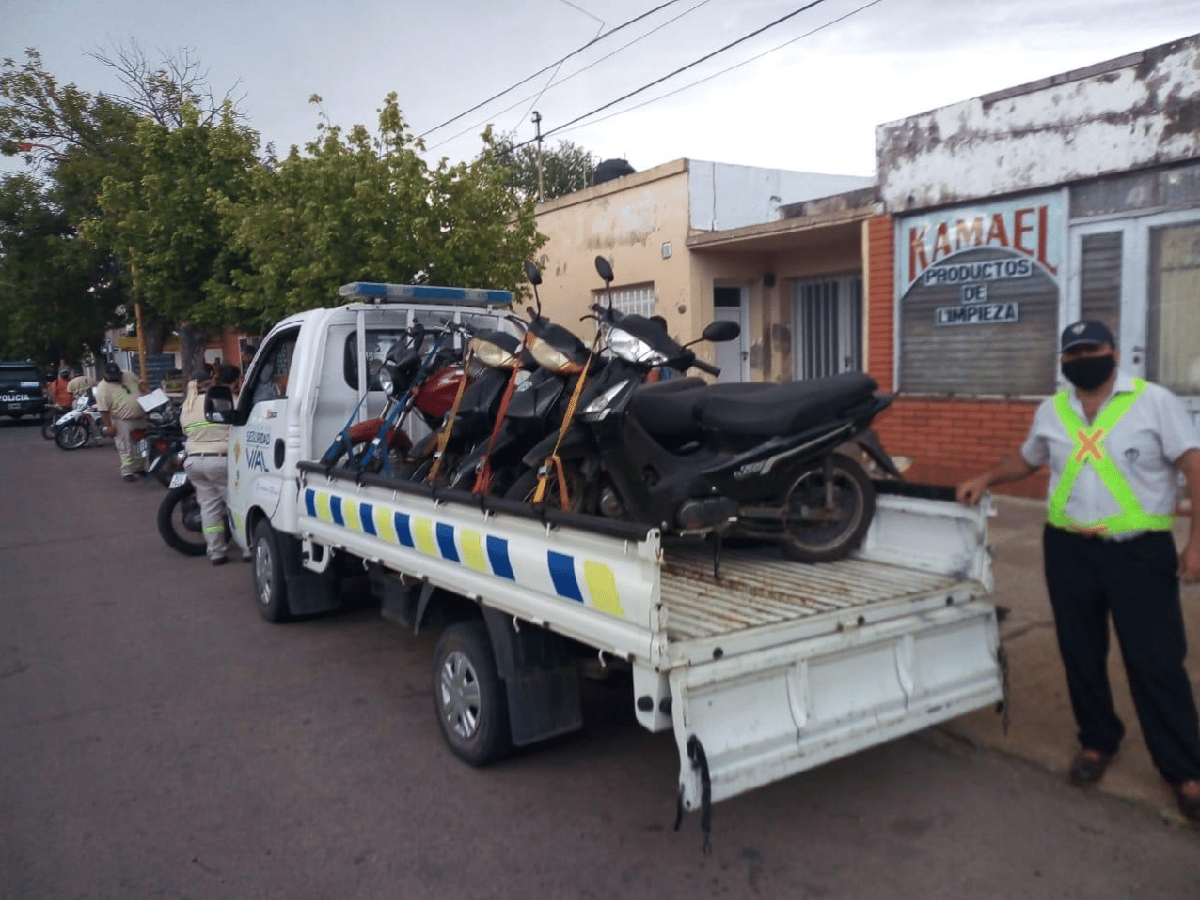 Retuvieron 20 motocicletas en un control realizado en barrio Catedral