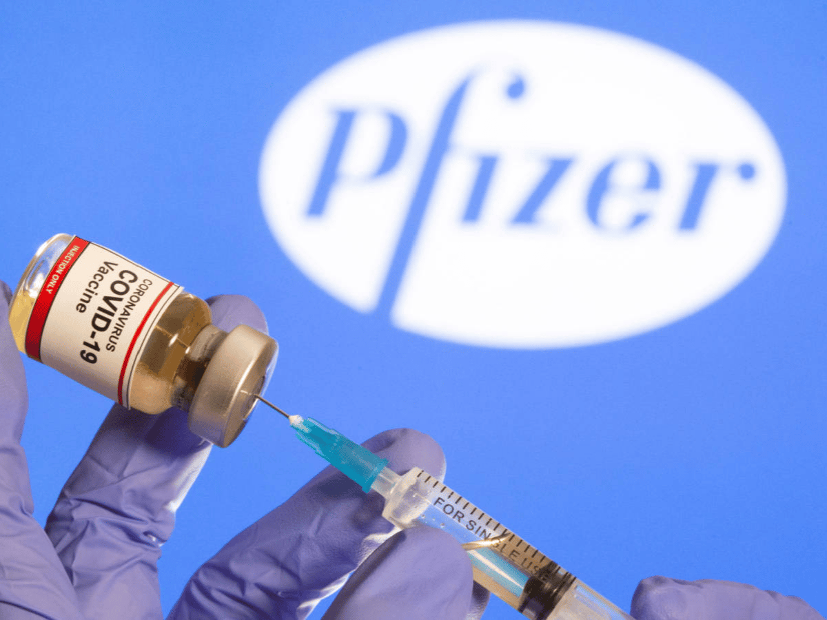 Aseguran que la vacuna de Pfizer es eficaz contra las nuevas mutaciones del coronavirus