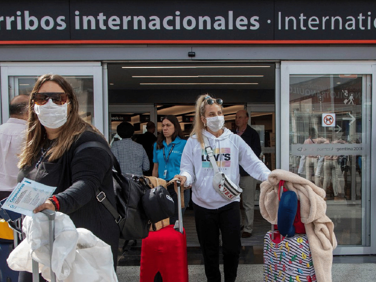 El Gobierno restringe los vuelos internacionales desde y hacia EEUU, Europa, México y Brasil