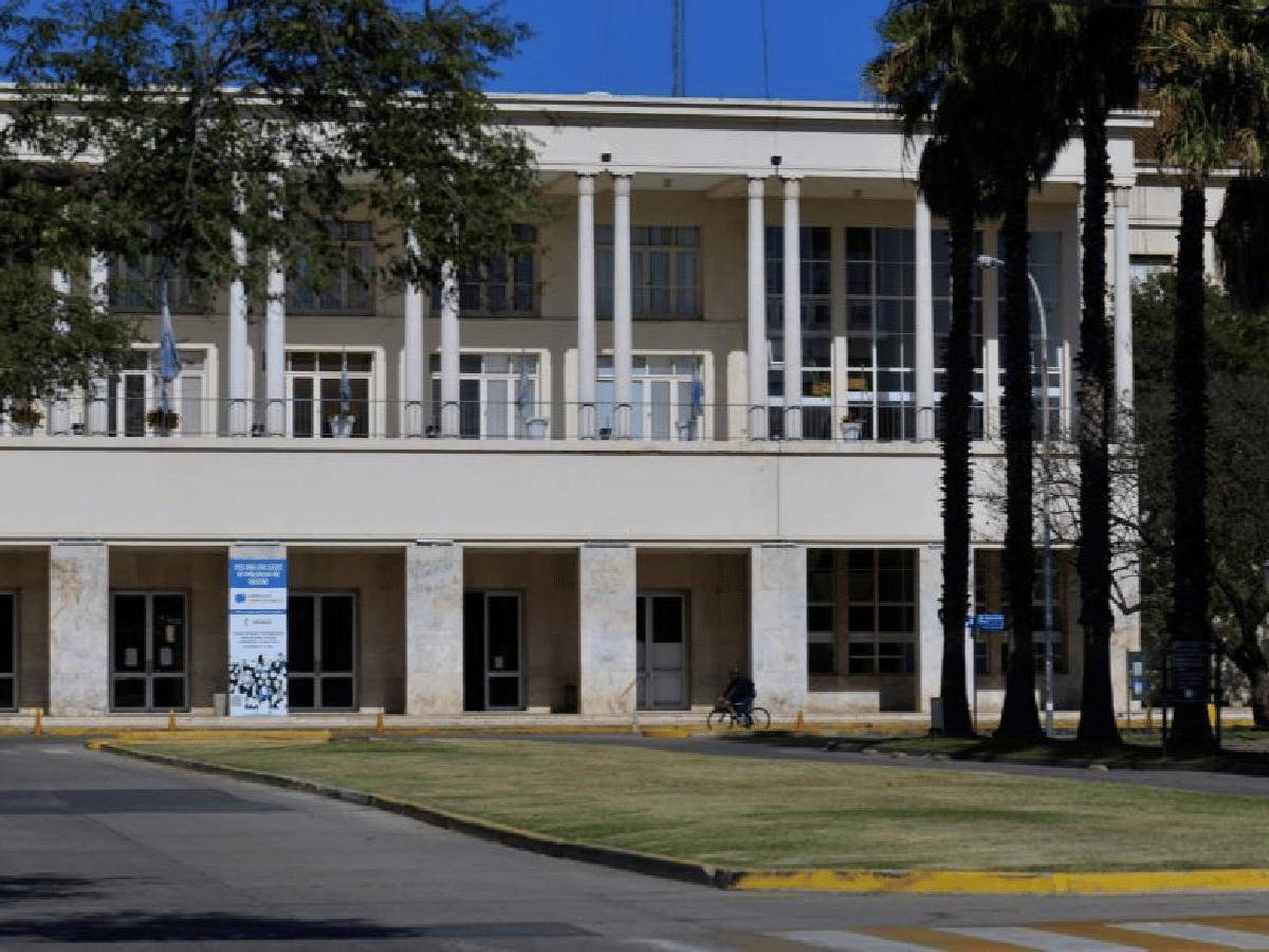 La Universidad Nacional de Córdoba tendrá clases presenciales y virtuales