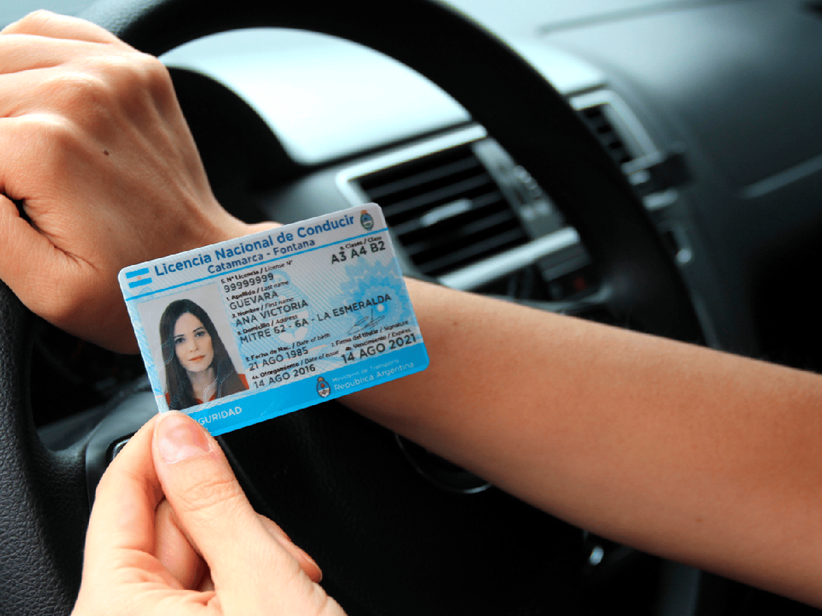 Para obtener la licencia de conducir habrá que completar un curso de género