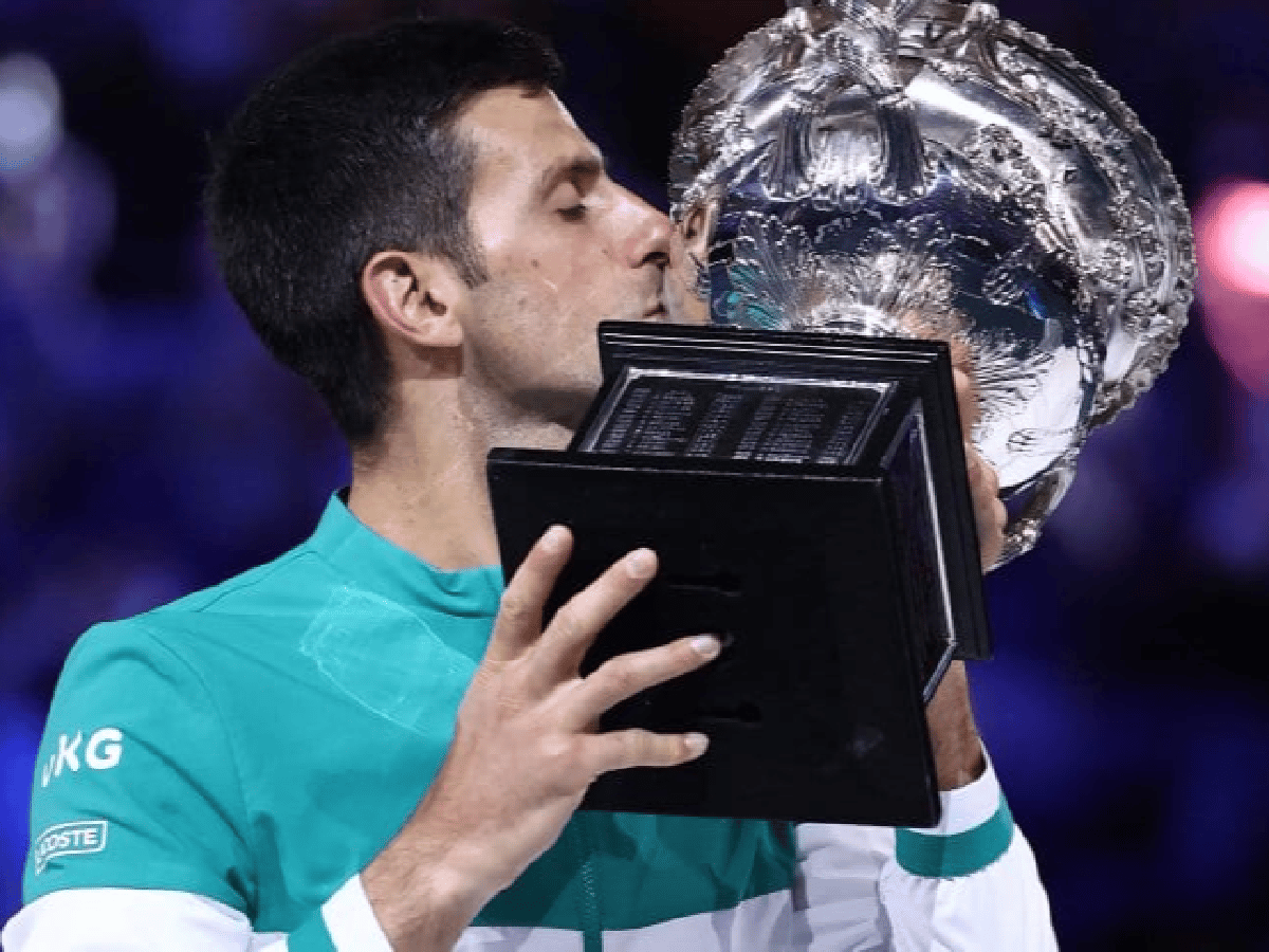 Djokovic volvió a festejar en Australia  