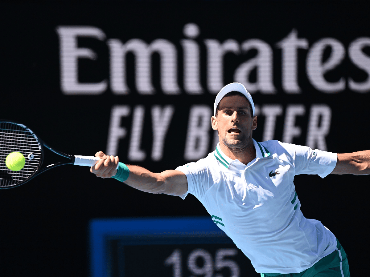 Djokovic avanzó a cuartos de final en Australia