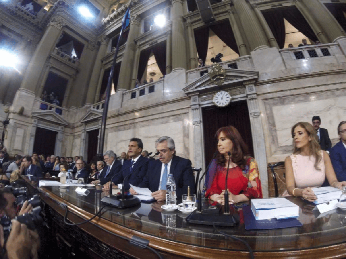 Alberto Fernández encabezará una nueva Asamblea Legislativa con el eje puesto en vacunas, pandemia y economía
