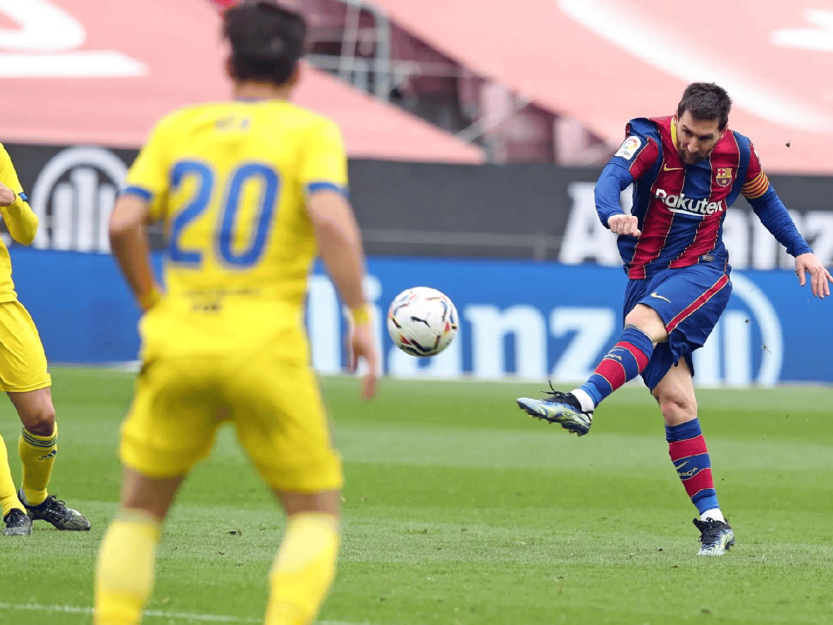 Pese al gol y otro récord de Messi, Barcelona empató con Cádiz