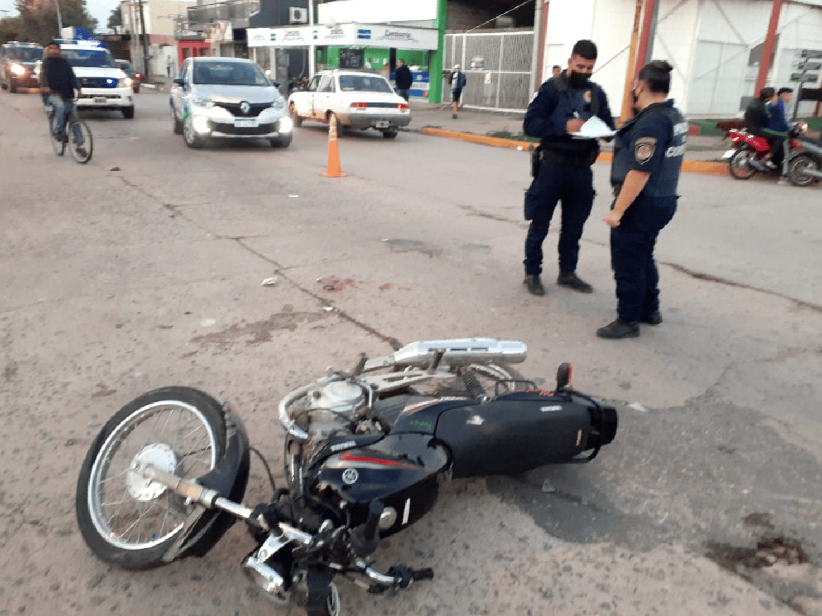 Motociclista herido al chocar con otra moto cuyo conductor escapó
