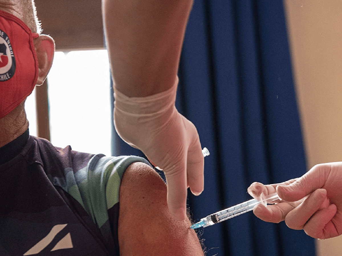 Chile superó a Israel y es el país con más vacunados por habitantes contra el coronavirus
