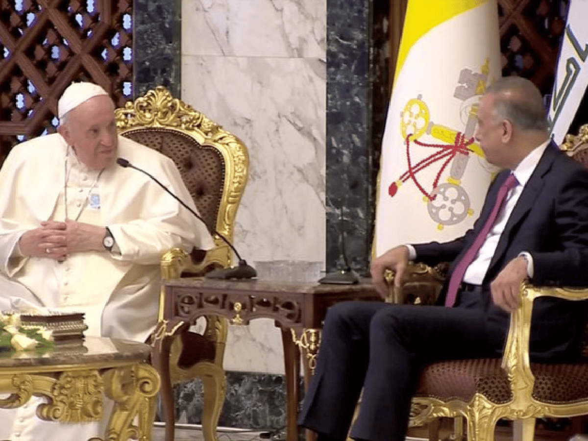 El papa Francisco comienza su histórica visita a Irak