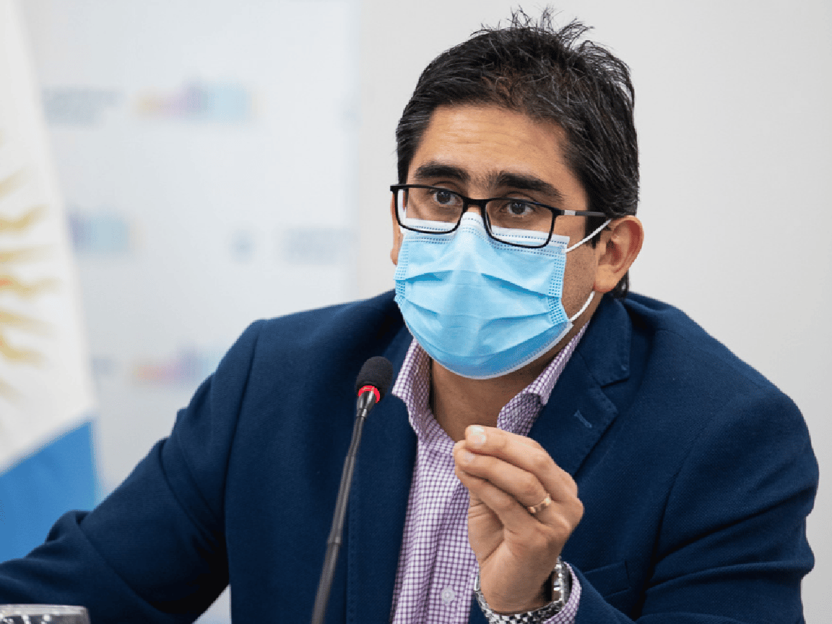 Cardozo negó que haya vacunación irregular en Córdoba