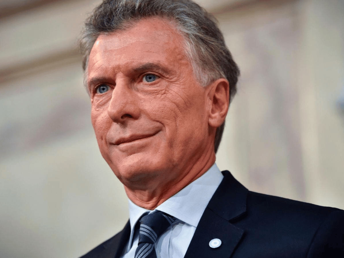 El Gobierno presentó la denuncia contra Macri por la deuda con el FMI