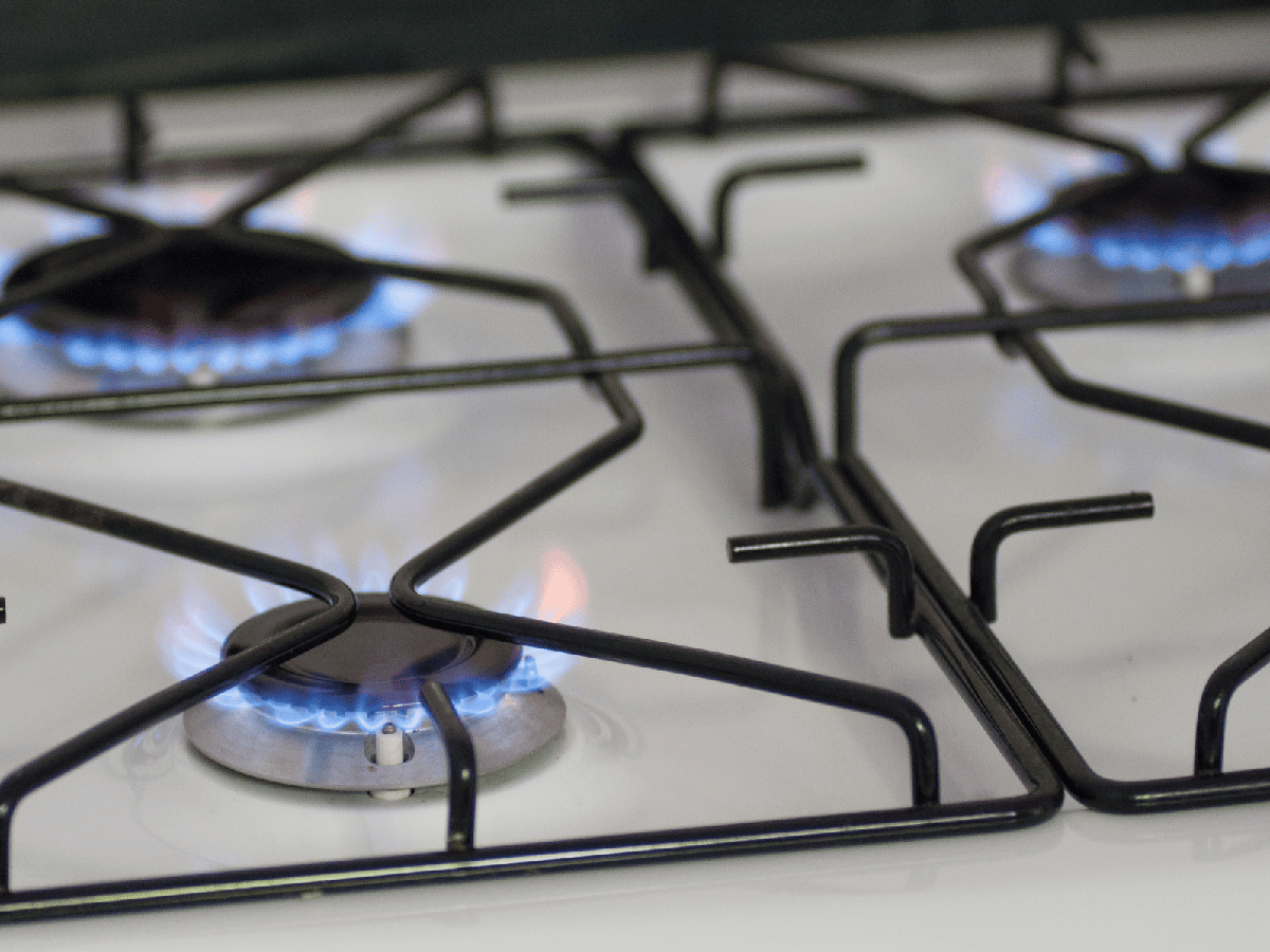 Las tarifas de gas aumentarán en mayo entre 6 y 7 por ciento en los hogares y 4% para pymes