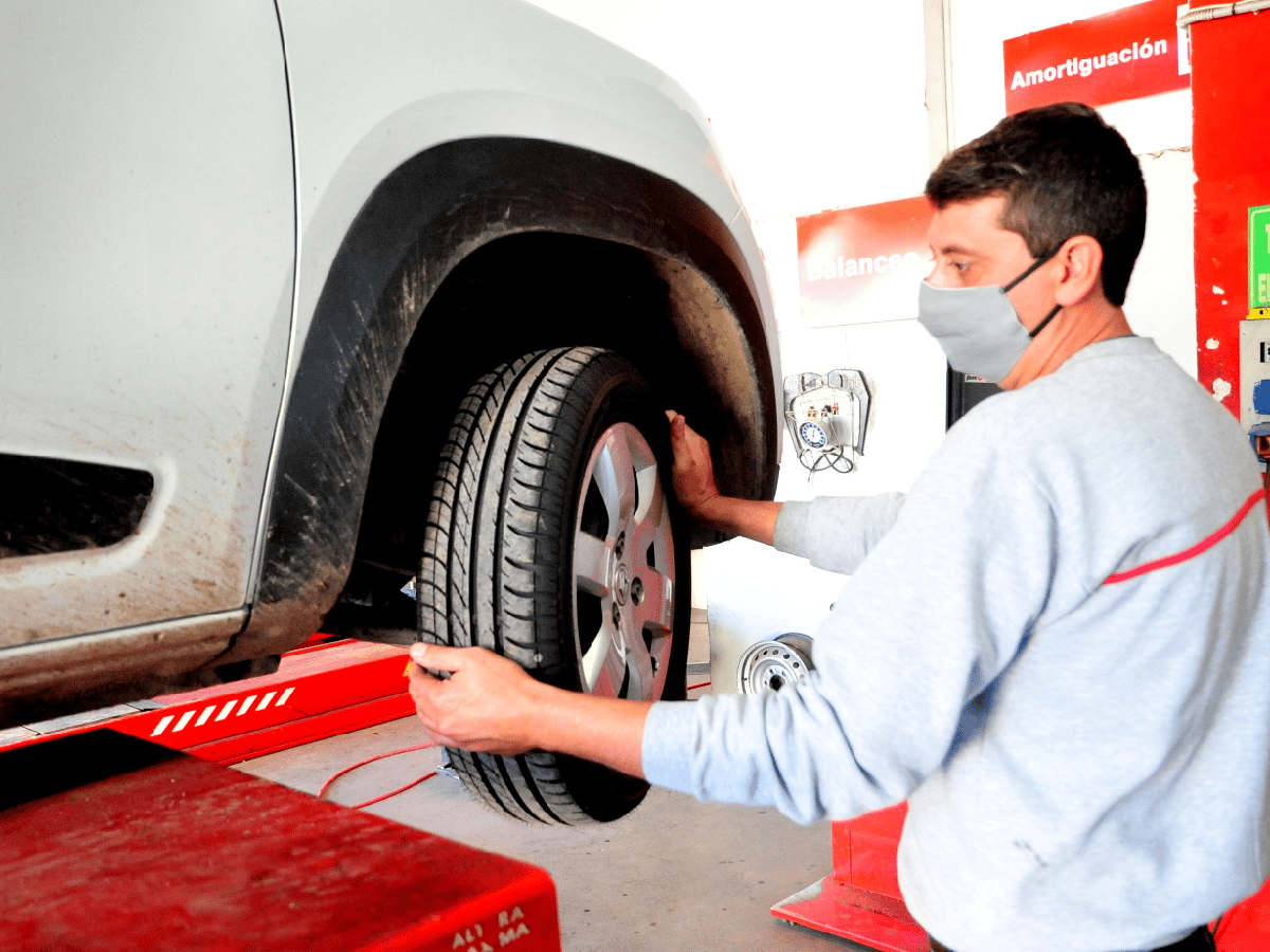 Repuestos y neumáticos: se triplicó la demora en la entrega   