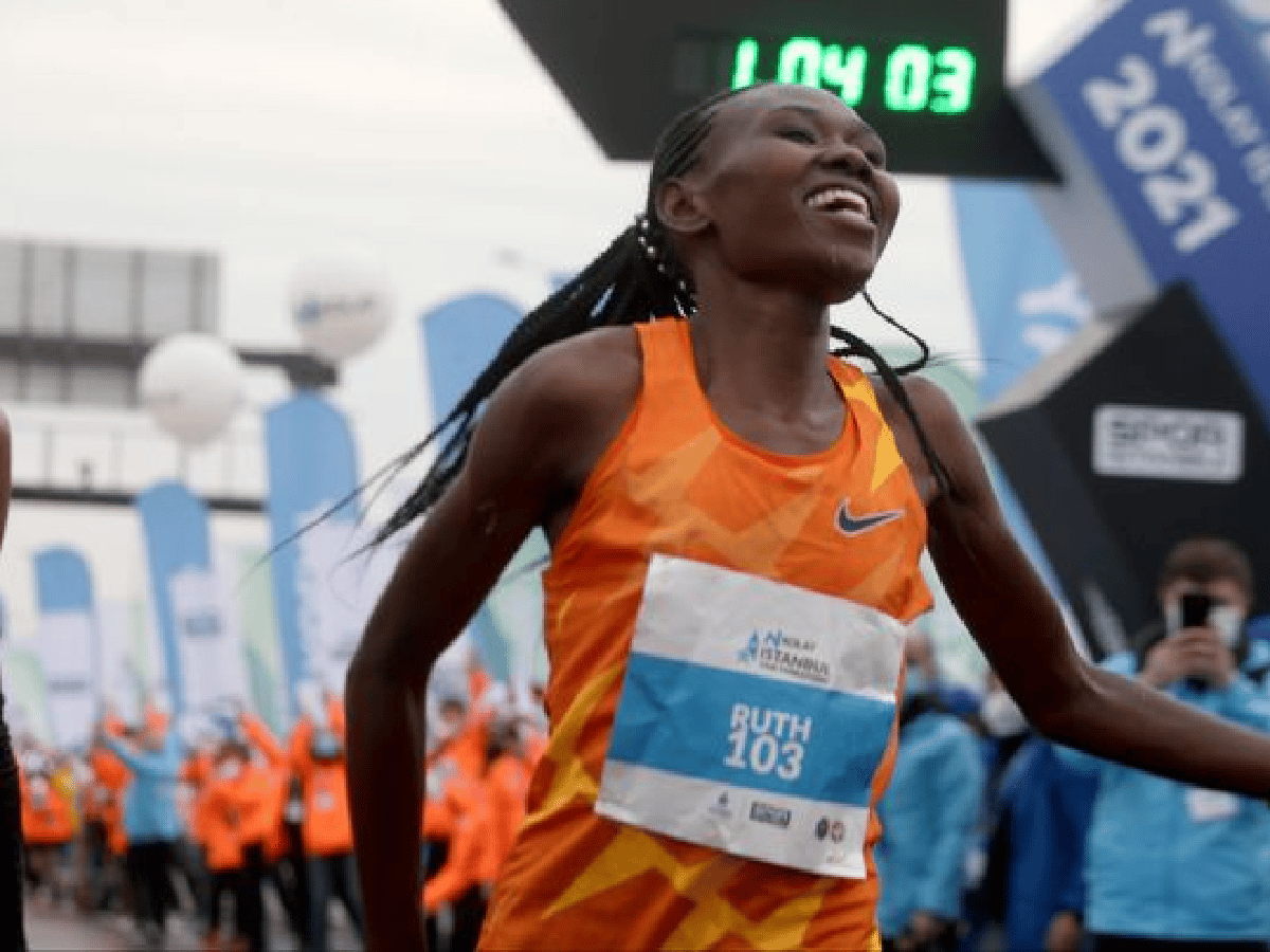 Chepngetich establece un nuevo récord mundial en medio maratón